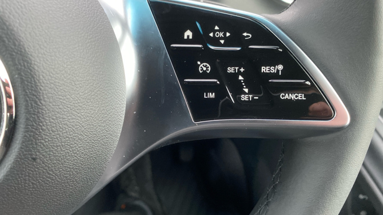 Mercedes-Benz Sprinter 315Cdi L2 Diesel Rwd 3.5t H2 Select Van